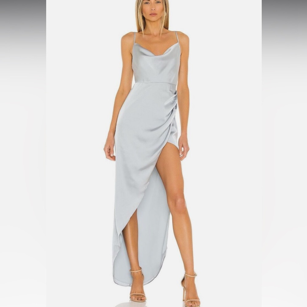 Revolve-NBD Shelby Gown-Baby Blue

Size: Small
NWOT
Never worn! Stunning dress!